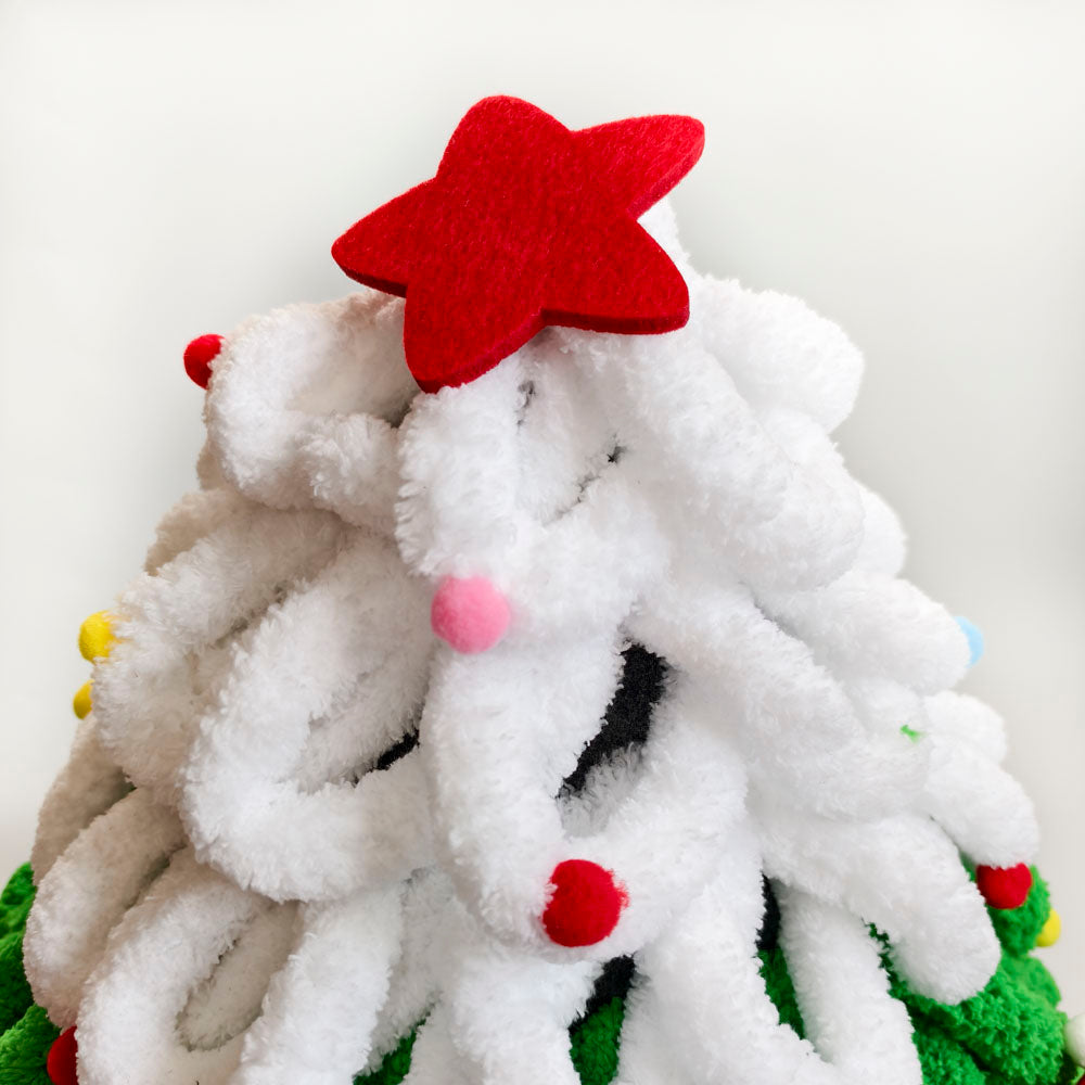 Christmas Tree-Shaped Felt Bunny Hideout with Mat – Spacious, Stable & Festive