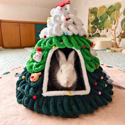 Christmas Tree-Shaped Felt Bunny Hideout with Mat – Spacious, Stable & Festive